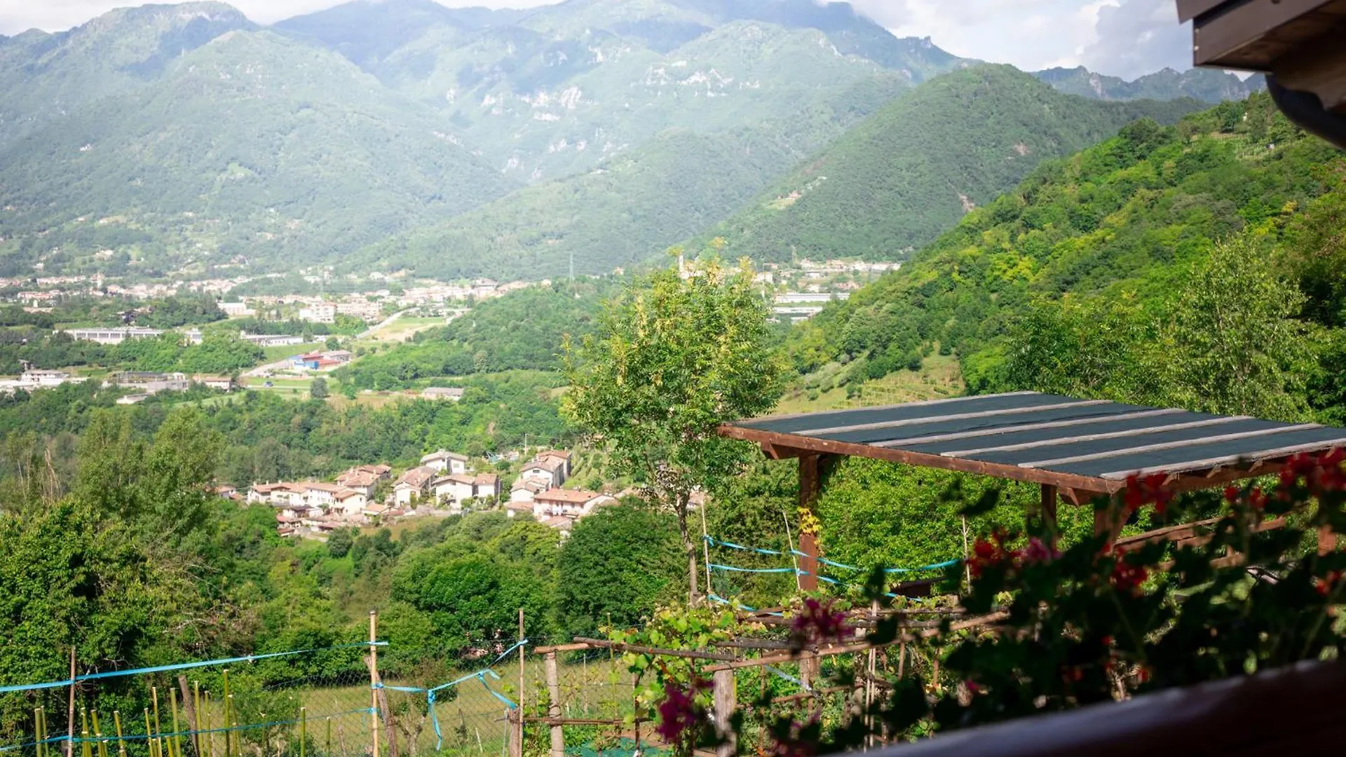 Agriturismo Riva Dei Coz Sequsino مزرعة للإقامة
